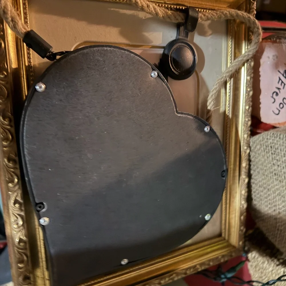 Heart-Shaped Black Wall Mirror